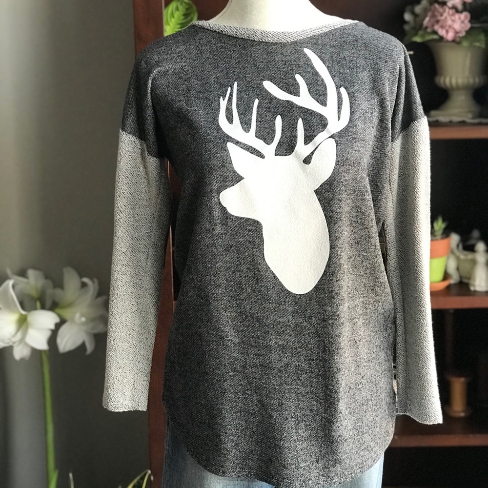 Wanna B Heather Gray Stag Sweatshirt Size S